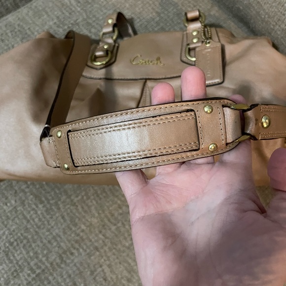 Coach Purse - Picture 7 of 8